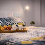 Апартаменты 22 Casablanca Ii Veronica Адехе